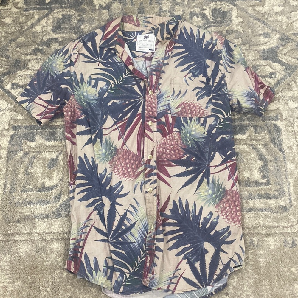 Floral shirt size medium